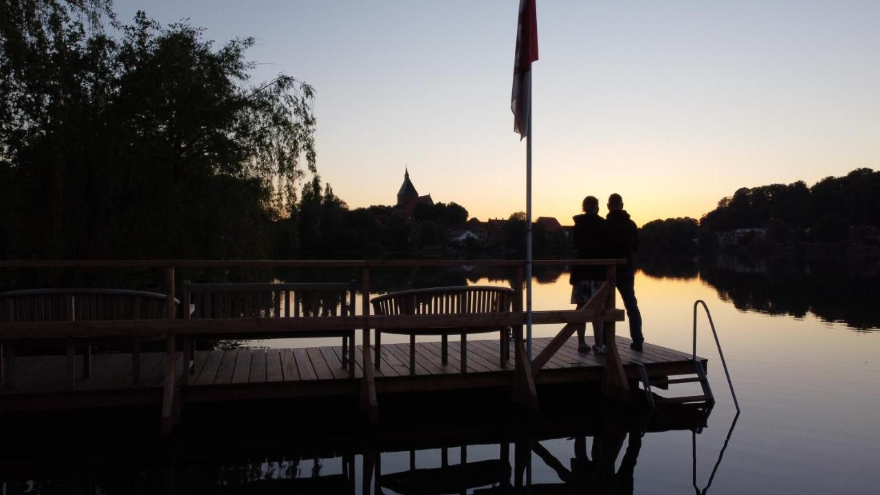 Pension Seeschloesschen Мельн Экстерьер фото