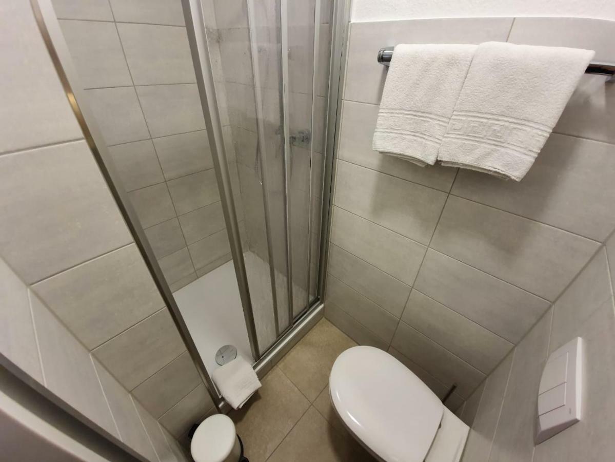 Pension Seeschloesschen Мельн Экстерьер фото